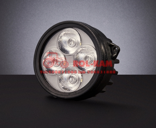 lampa-robocza-4-led-20w-rozproszona-okragla-dedykowana-do-john-deere-challenger-tt-13501-perspektywa.jpg.jpg