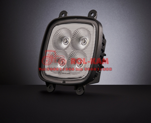 tt-16607-lampa-robocza-led-40w-kwadratowa-john-deere-bok.jpg.jpg