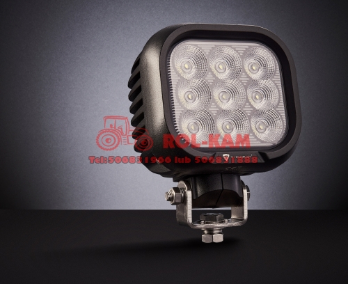 tt-13390-lampa-robocza-led-kwadratowa-9-led-ujecie-ukos.jpg.jpg